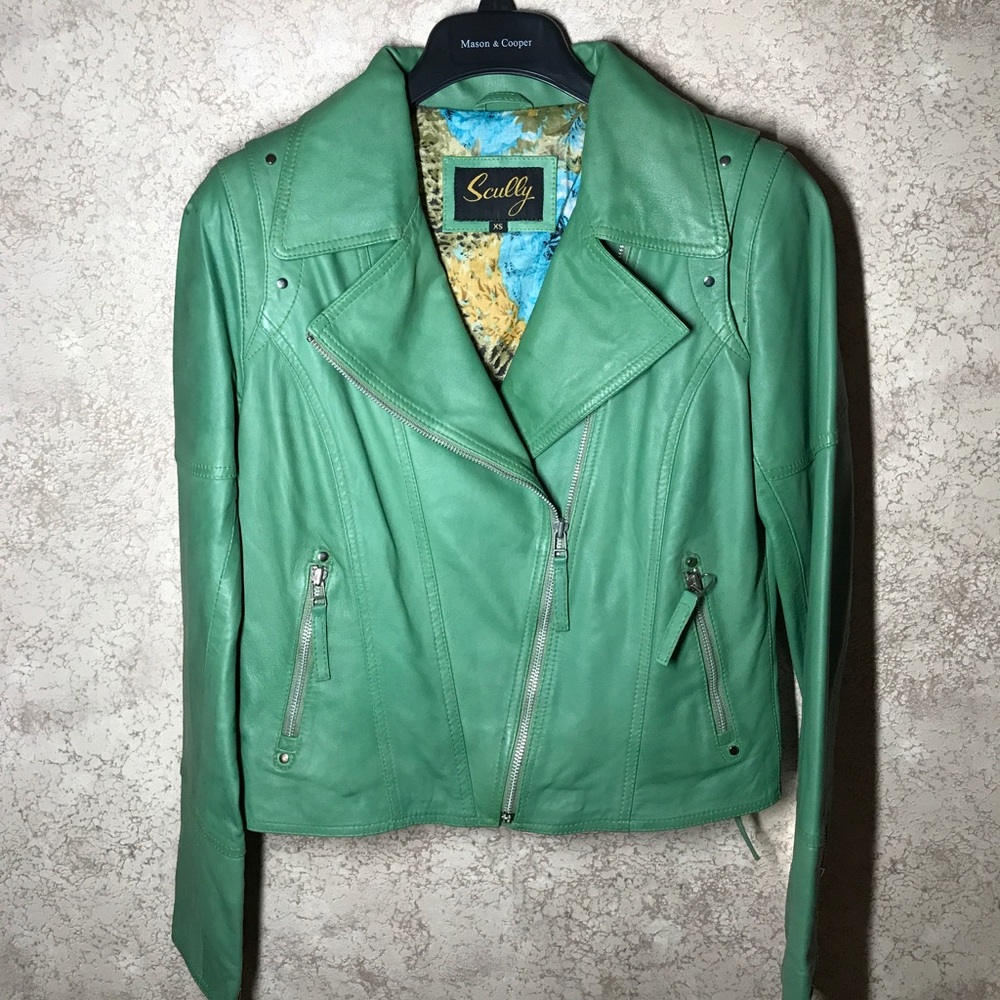 Gorgeous Kelly green motorcycle jacket!